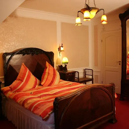 Hotel Goldener Loewe 2*