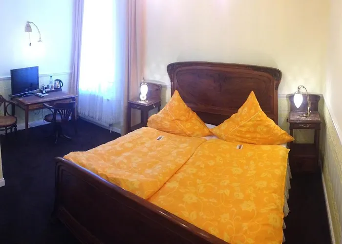 Goldener Loewe Hotel 2*